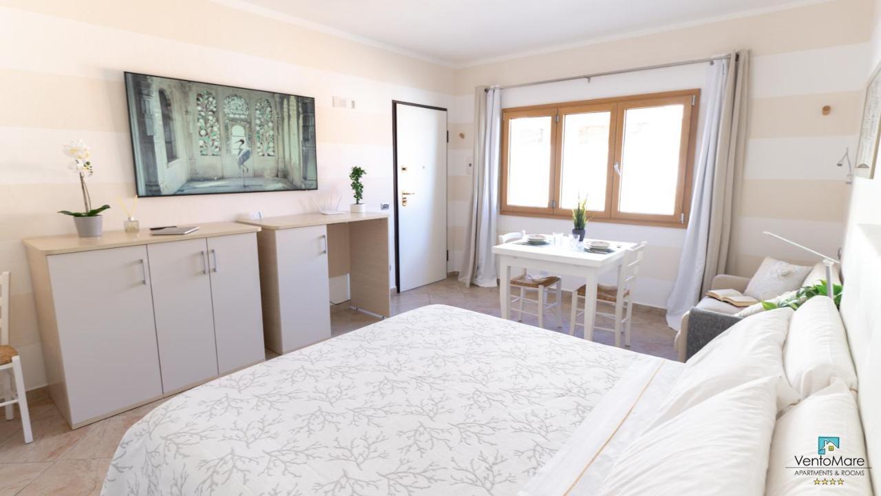Residence Il Vento E Il Mare Palau Bagian luar foto