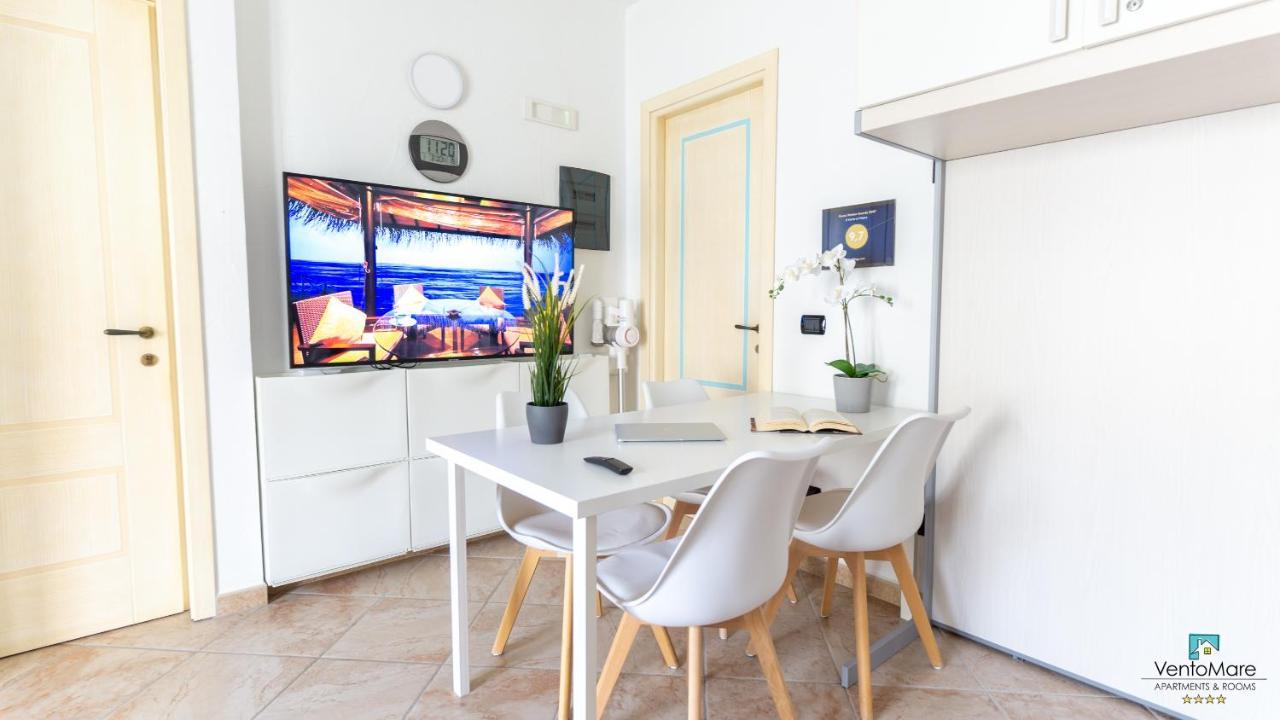 Residence Il Vento E Il Mare Palau Bagian luar foto
