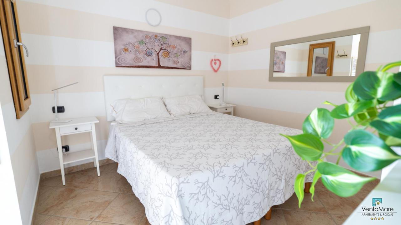 Residence Il Vento E Il Mare Palau Bagian luar foto