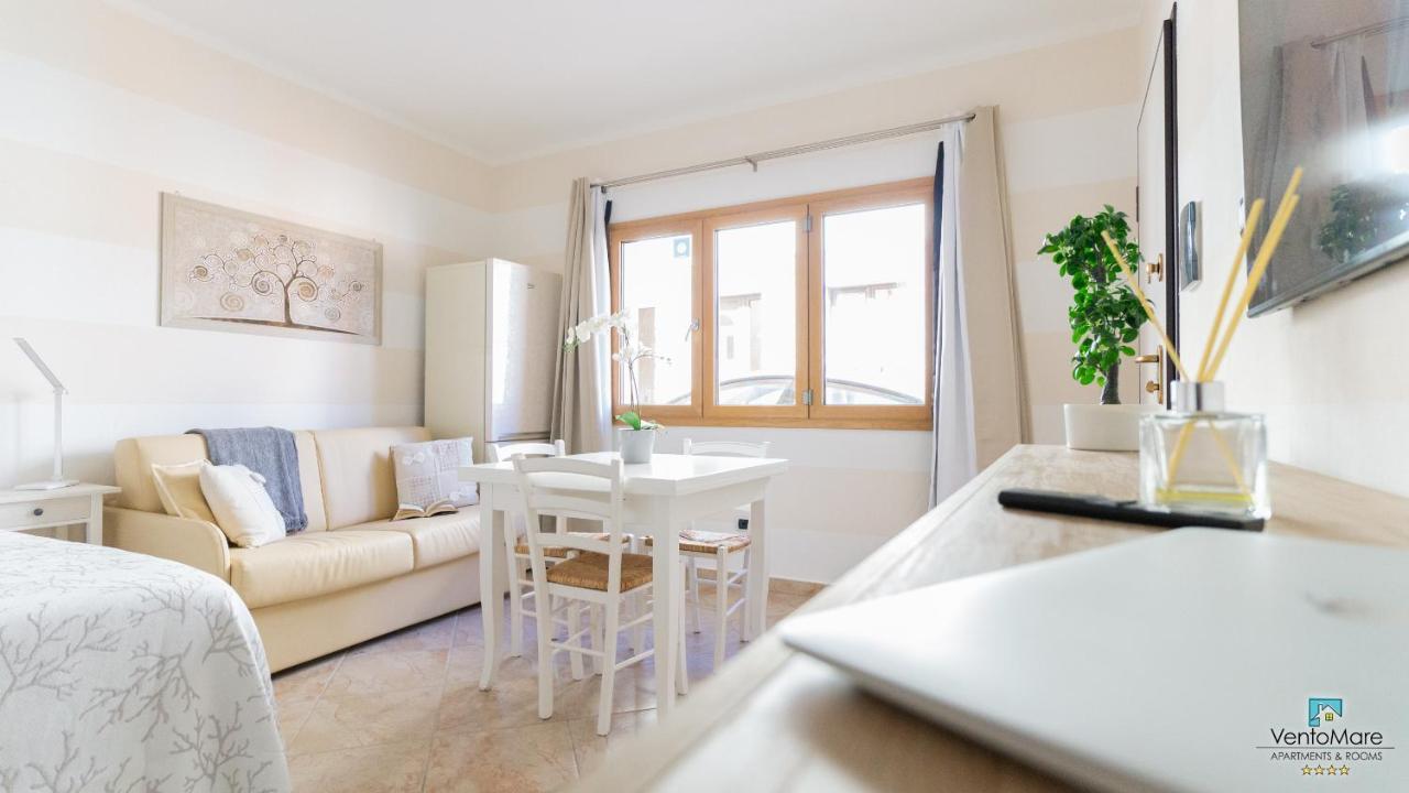 Residence Il Vento E Il Mare Palau Bagian luar foto